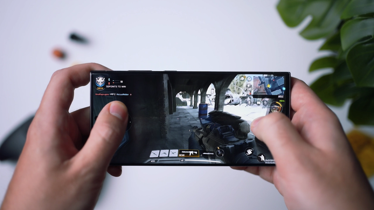 samsung-galaxy-s23-ultra-vs-iphone-14-pro